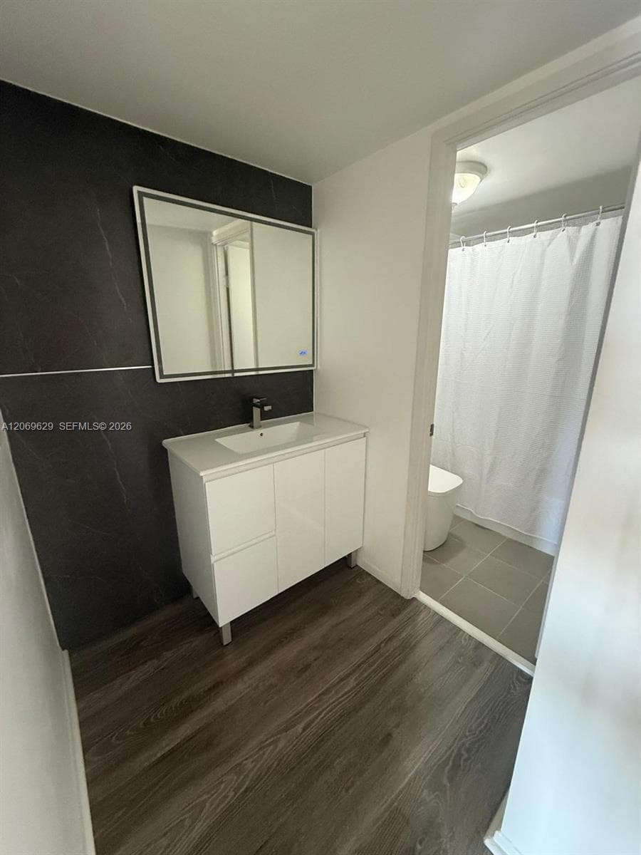 BUCKLEY TOWERS CONDO - EA · #1113E in Miami - Photo 7