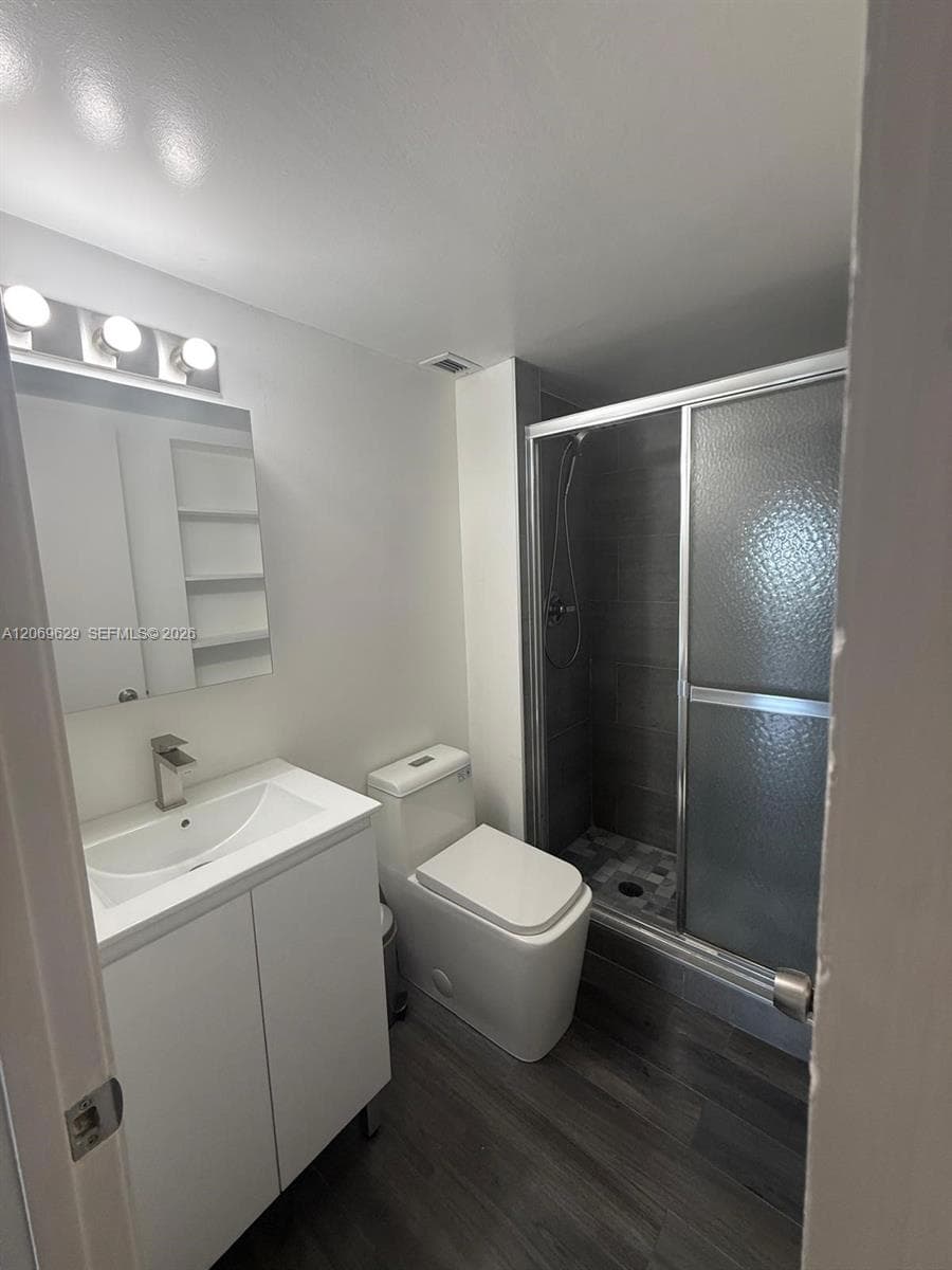 BUCKLEY TOWERS CONDO - EA · #1113E in Miami - Photo 9