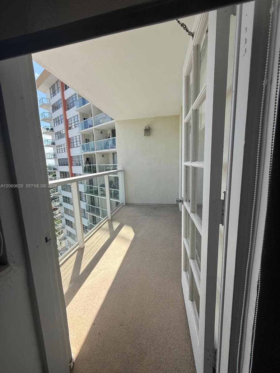 BUCKLEY TOWERS CONDO - EA · #1113E in Miami - Photo 10