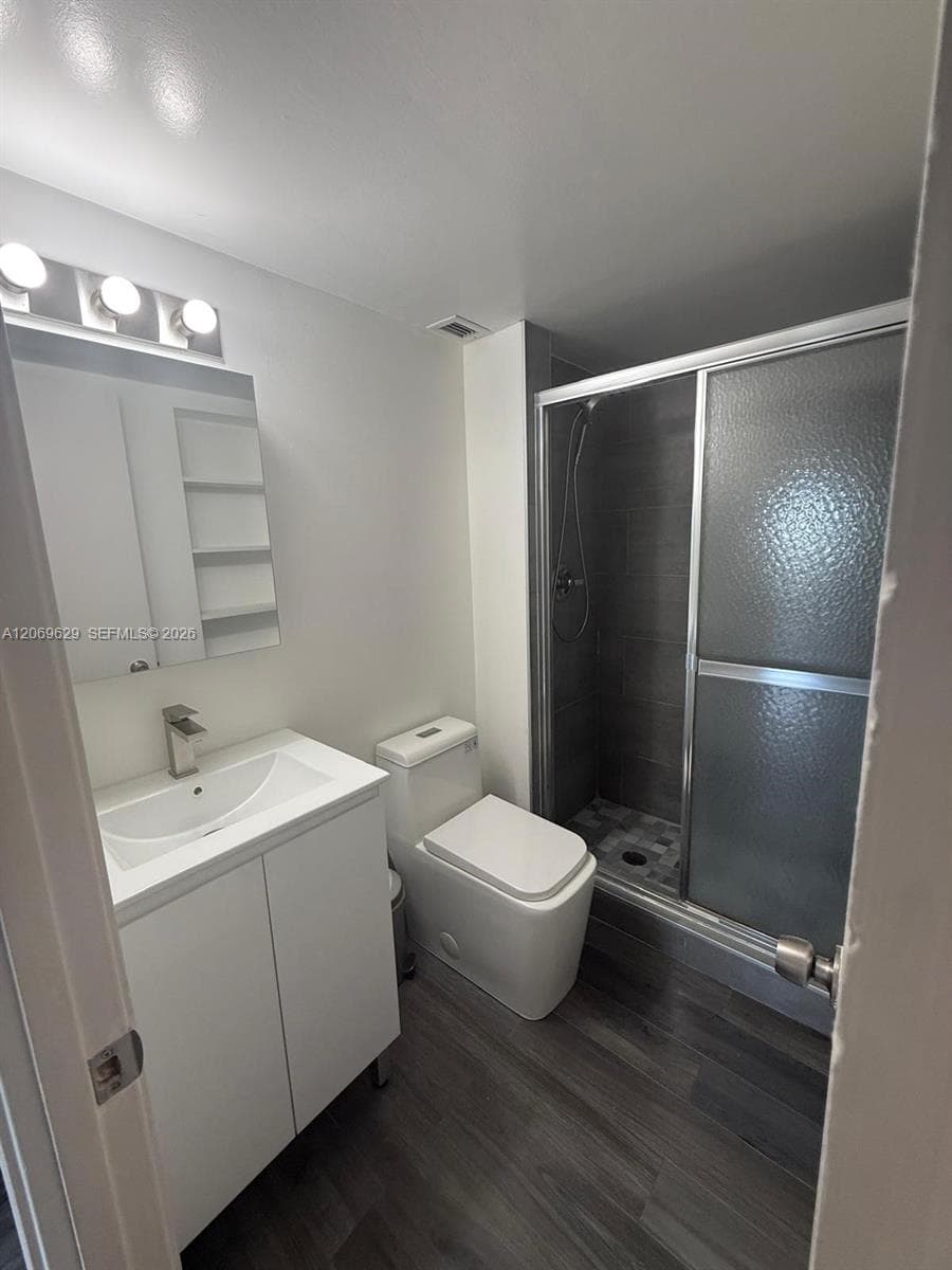 BUCKLEY TOWERS CONDO - EA · #1113E in Miami - Photo 8