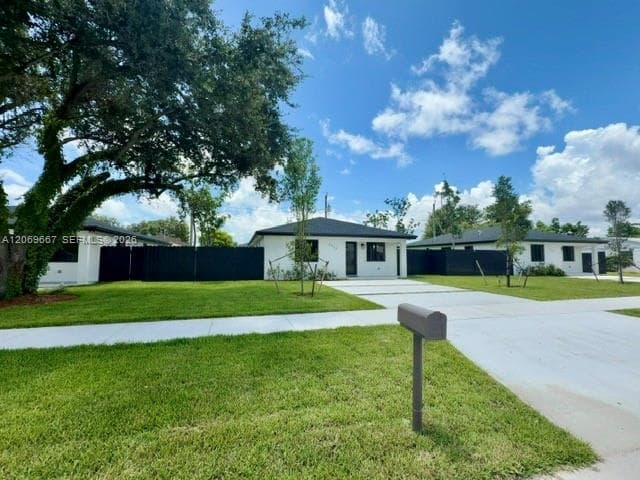 2420 NW 154th St #. photo 2