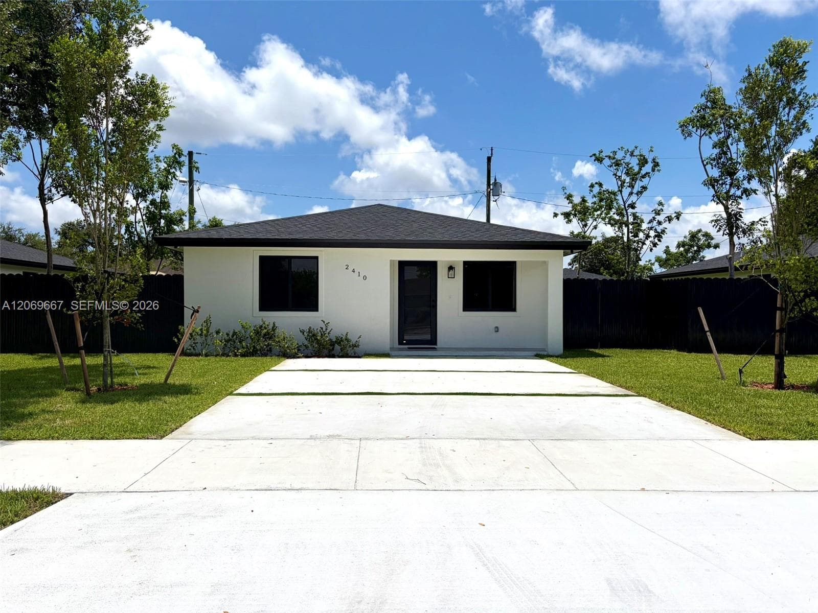 2420 NW 154th St #. photo 3