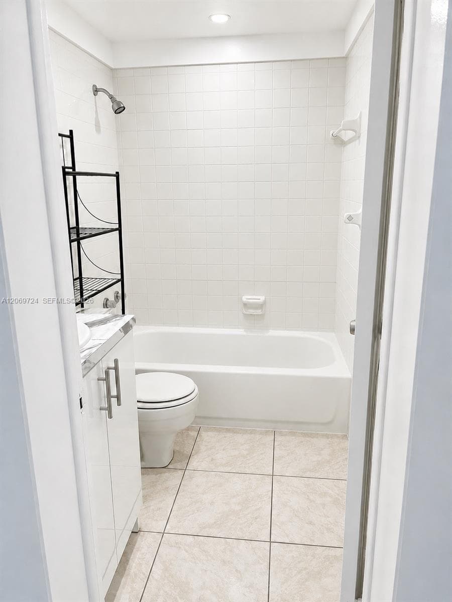 The Kensington Condominiu · #329A in Hialeah - Photo 9