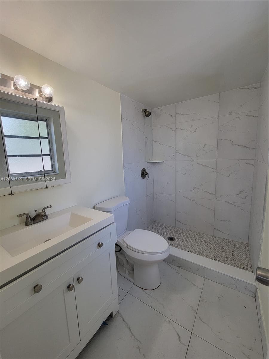 SANTA MONICA CONDOMINIUM · #101A in Hollywood - Photo 12
