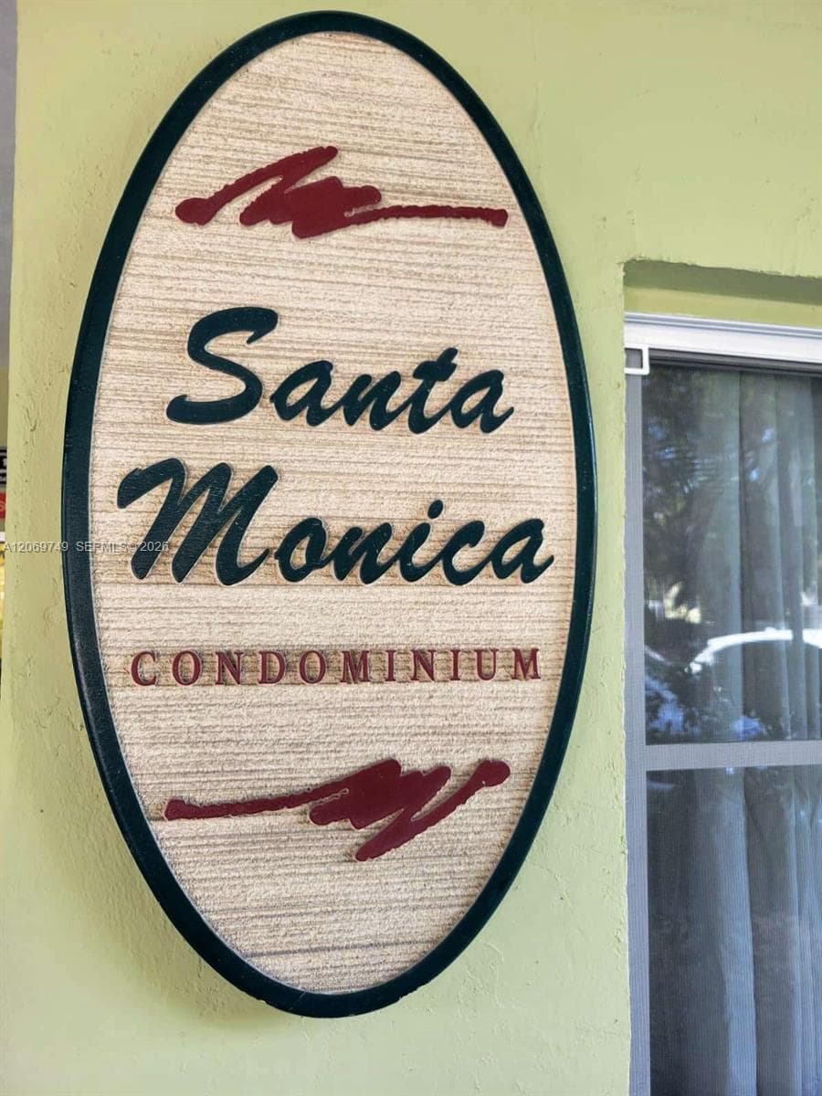 SANTA MONICA CONDOMINIUM · #101A in Hollywood - Photo 15
