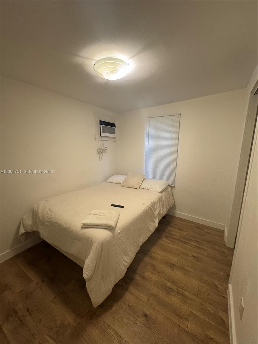 329 NW 44th St #1 photo 16
