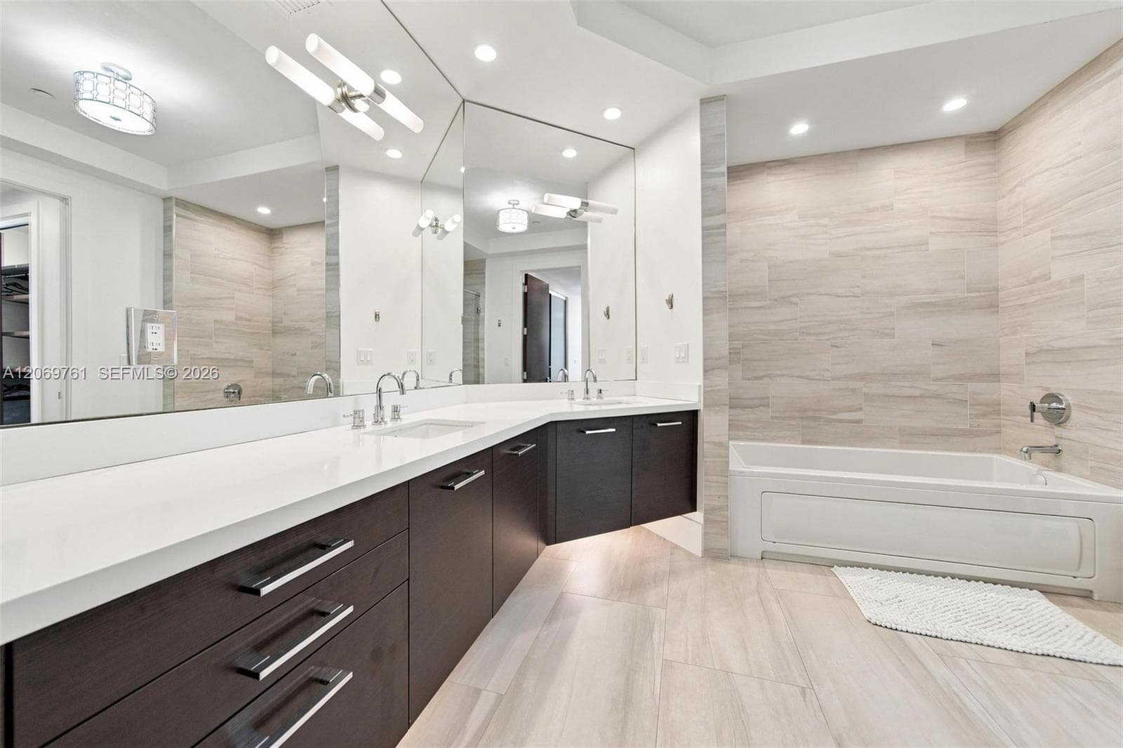 PALMS ON VENICE CONDO · #202 in Fort Lauderdale - Photo 30