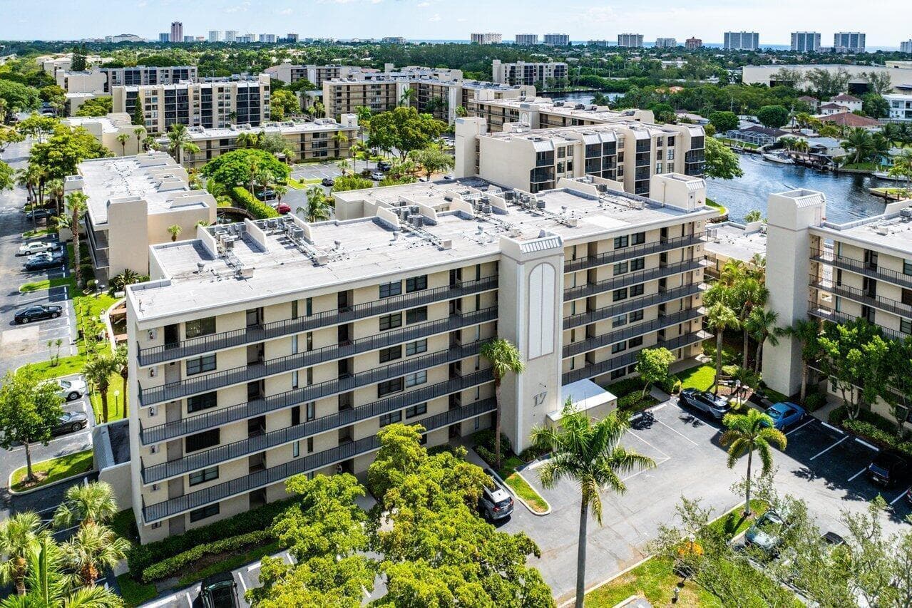036-17RoyalPalmWay-1050-BocaRaton-FL-334