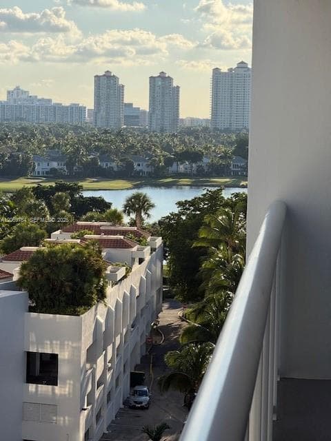 WATERVIEW · #1036 in Aventura - Photo 25
