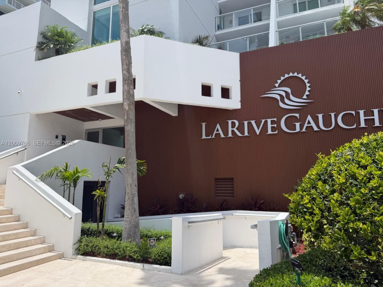 LA RIVE GAUCHE CONDO · #406 in Miami Beach - Photo 1