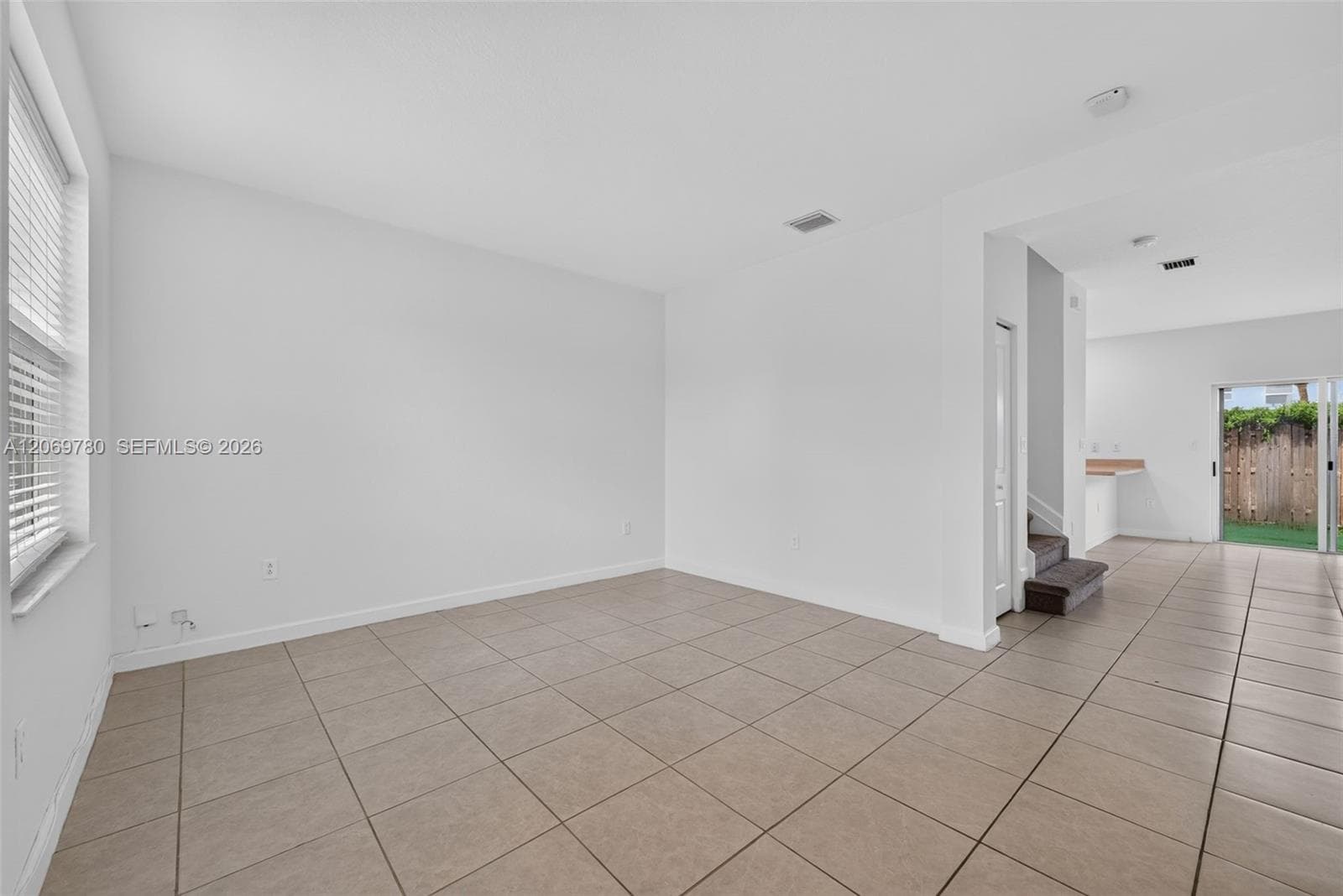 1586 SE 27th Ter #1586 photo 5