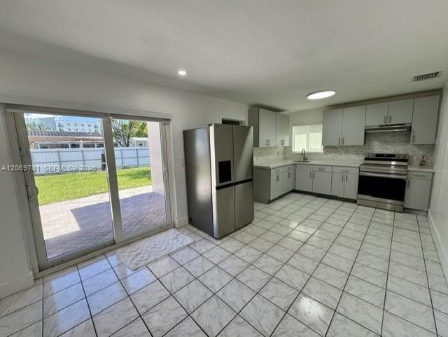 13735 NW 23rd Ave photo 2