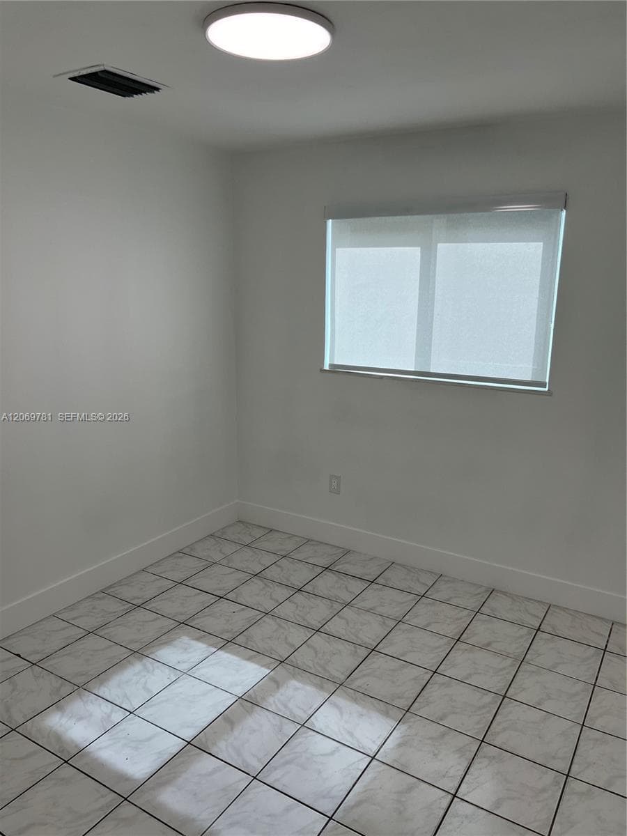 13735 NW 23rd Ave photo 7