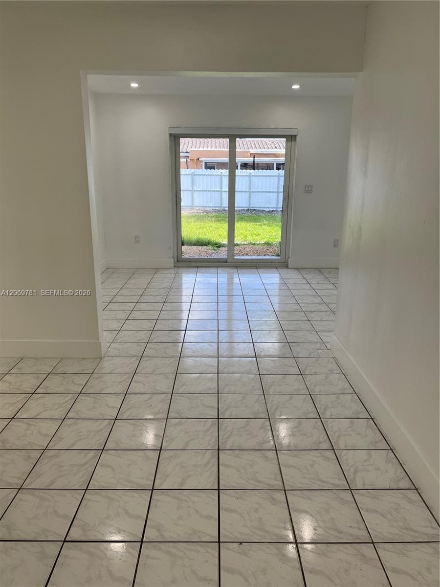 13735 NW 23rd Ave photo 9