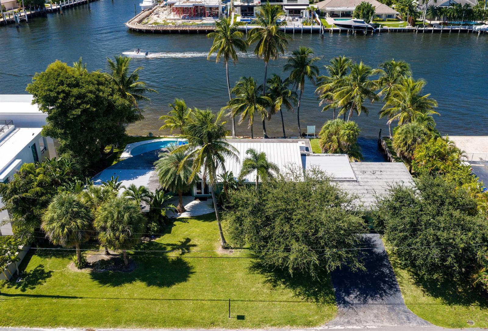 2605 N Riverside Dr Aerial7