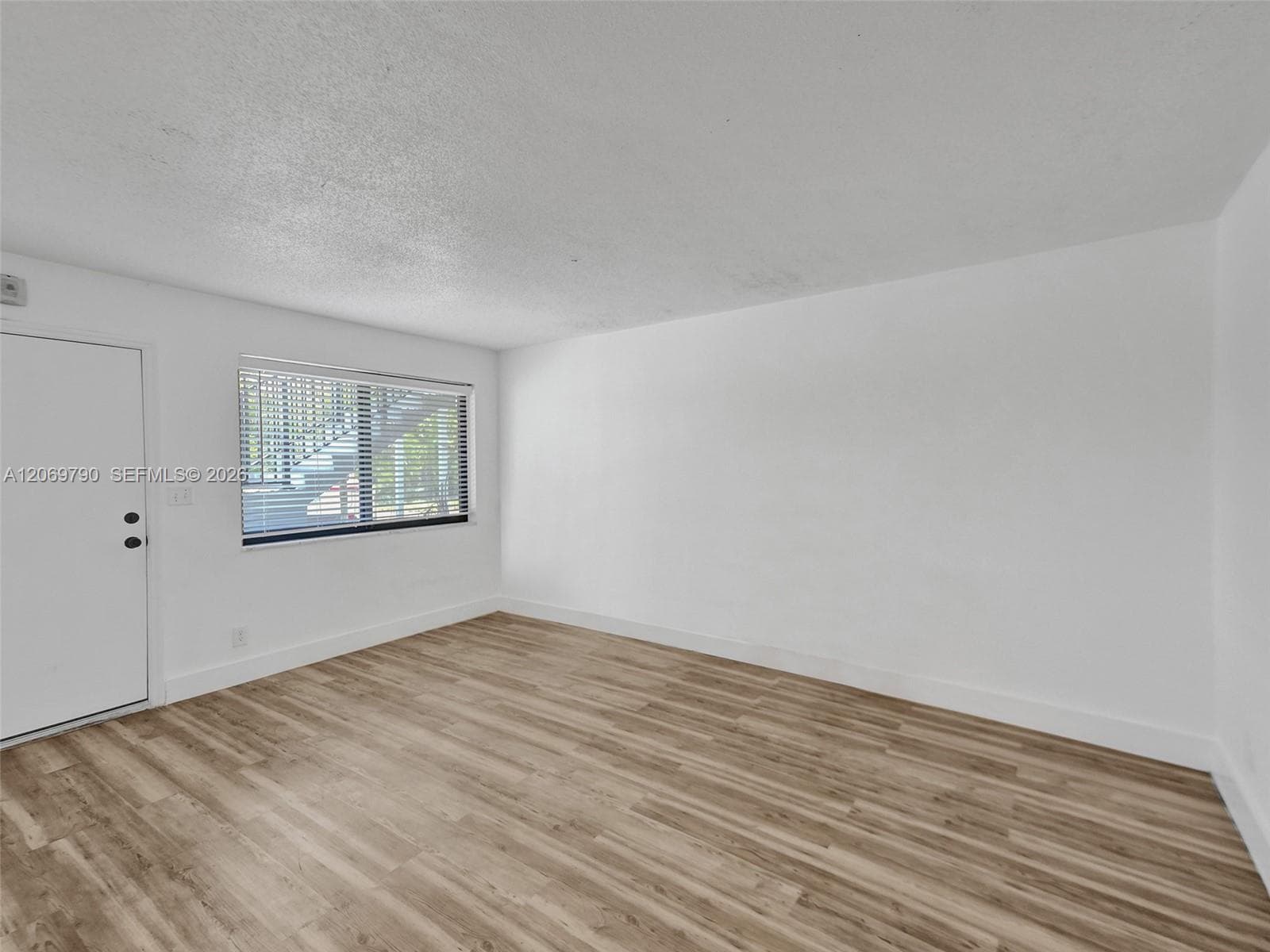 HALLANDALE PARK NO 2 · #203 in Hallandale Beach - Photo 12