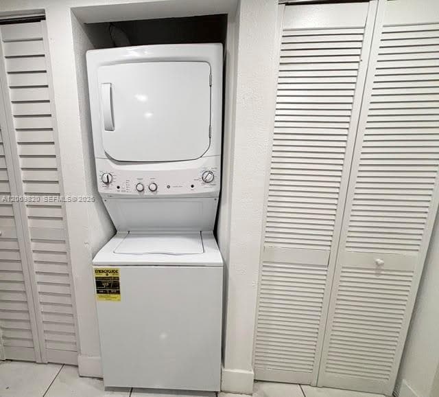 SAMARI LAKE EAST CONDO · #1239 in Hialeah Gardens - Photo 6