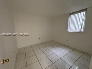 SAMARI LAKE EAST CONDO · #1239 in Hialeah Gardens - Photo 12