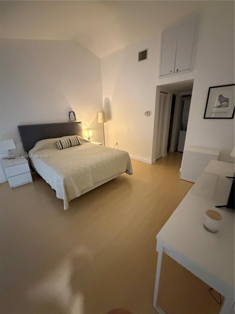 798 Crandon Blvd # B #44-B photo 4