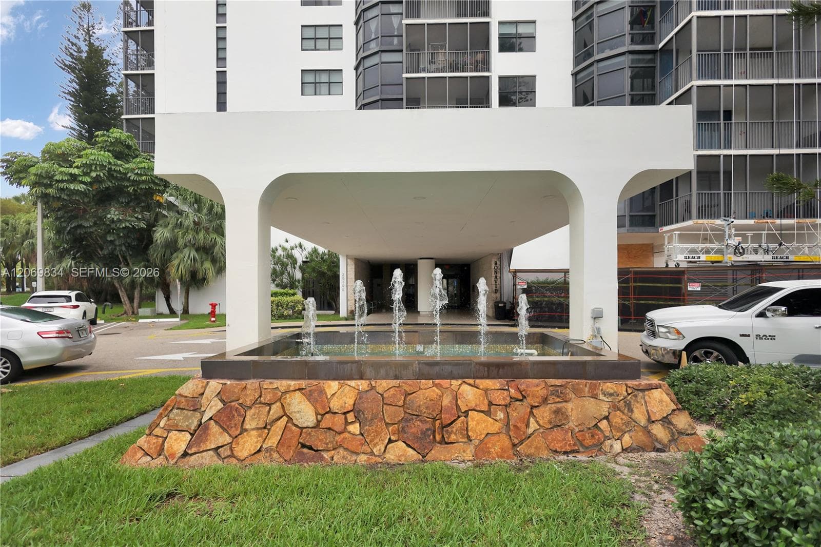 BONAVIDA CONDO · #204 in Aventura - Photo 3
