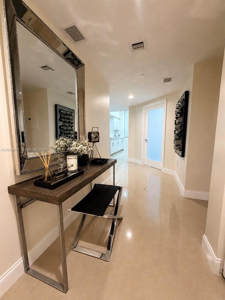 TURNBERRY ON THE GREEN CO · #1004 in Aventura - Photo 3