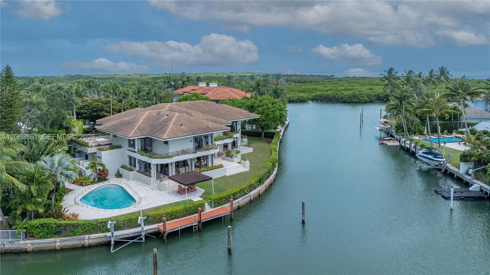 241 Cape Florida Dr photo 98