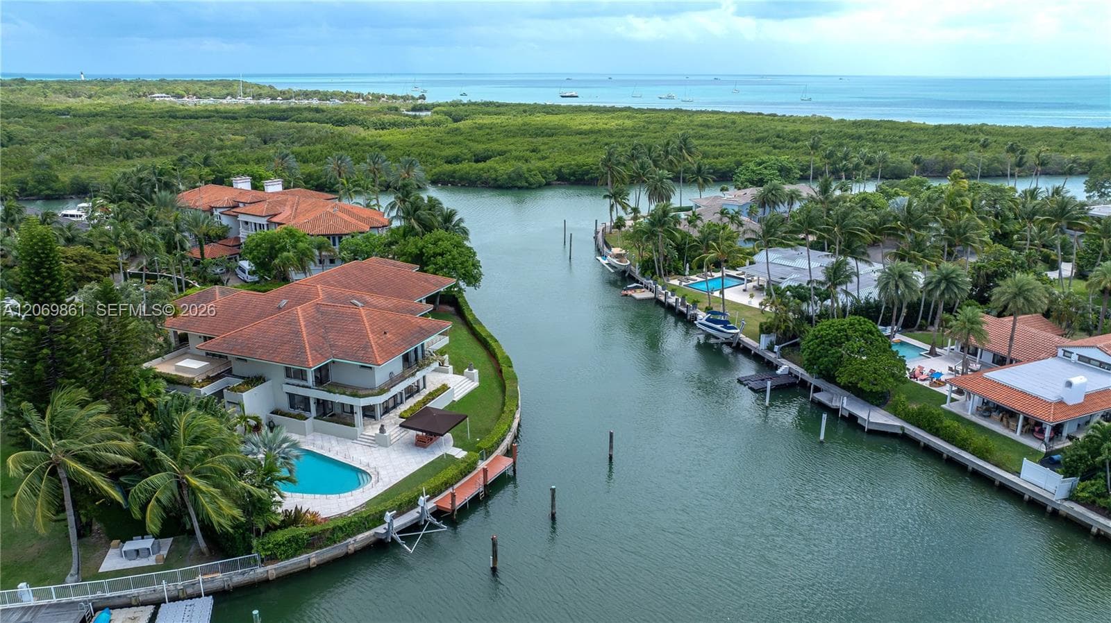 241 Cape Florida Dr photo 3