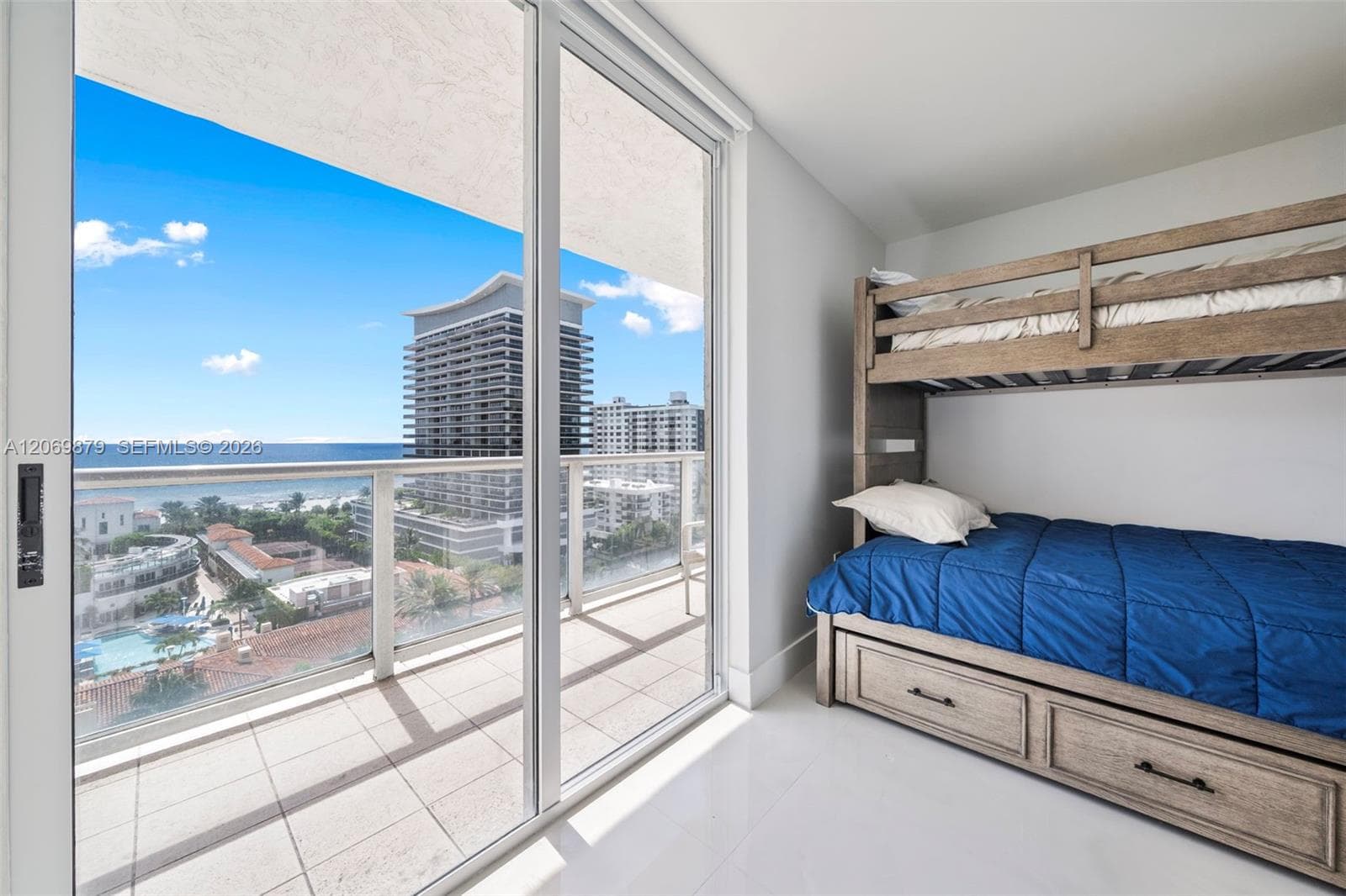 THE GRANDVIEW CONDO · #1204 in Miami Beach - Photo 17