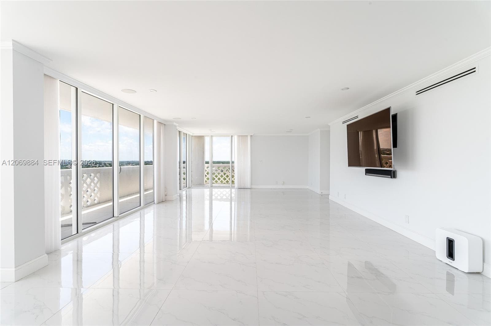 CLOISTER BEACH TOWERS · #11H in Boca Raton - Photo 6