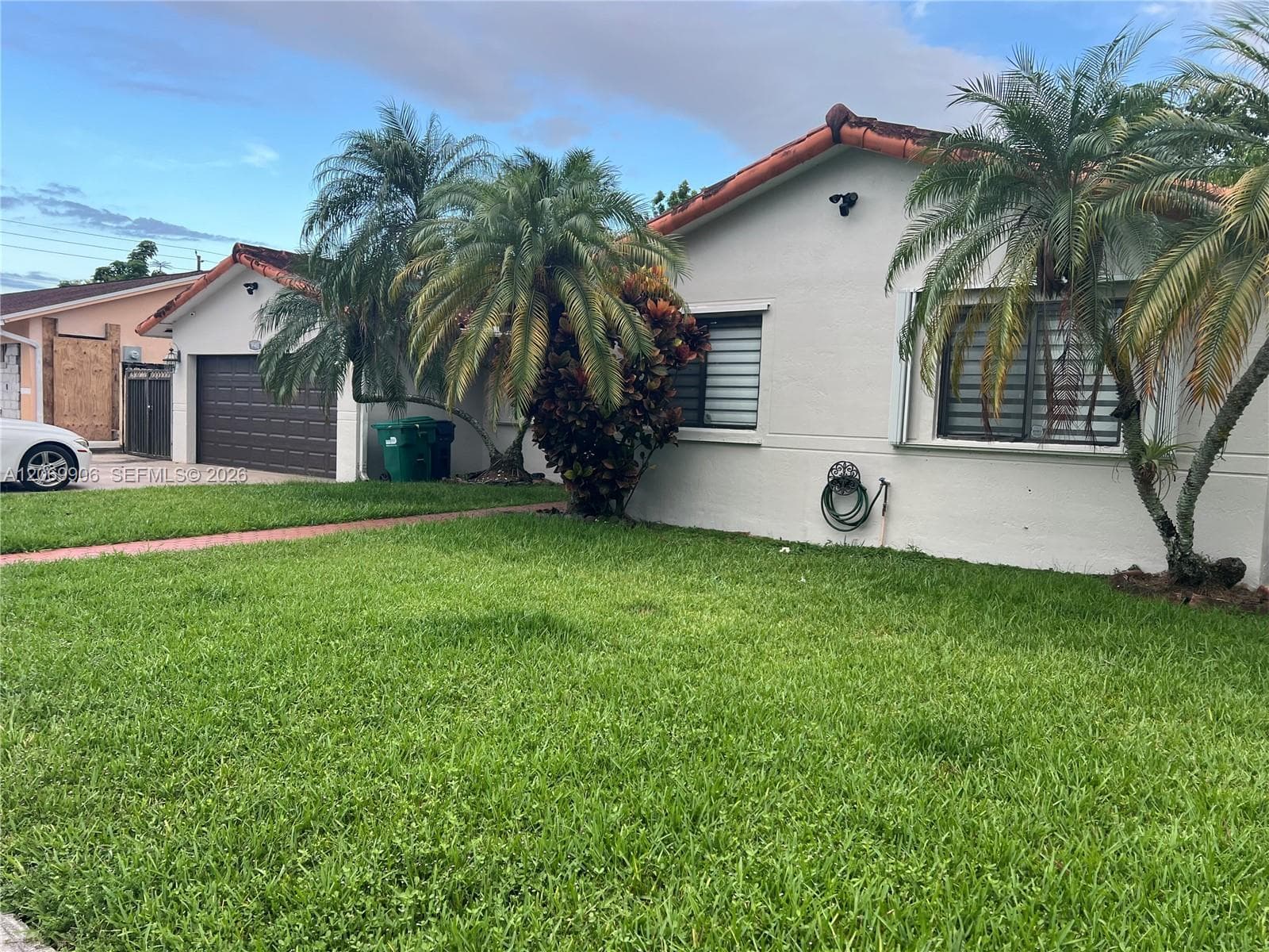 9940 SW 155th St photo 1