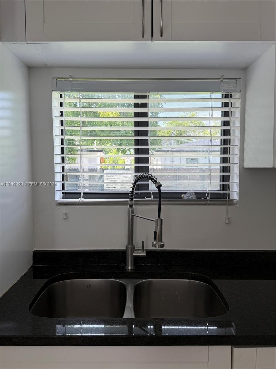 107 W Pembroke Rd #0 photo 11