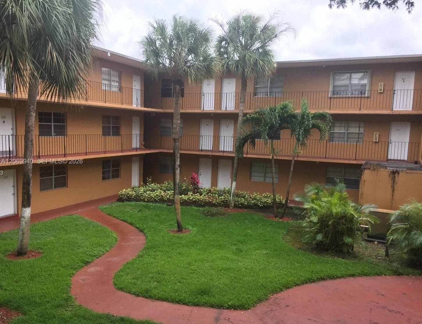 THE KENSINGTON CONDO · #226A in Hialeah - Photo 12