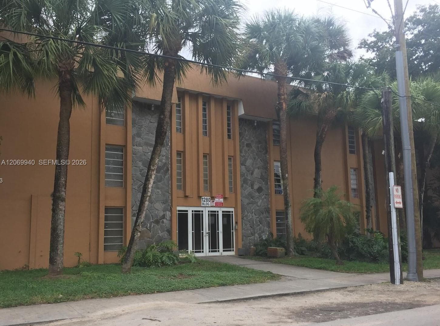 THE KENSINGTON CONDO · #226A in Hialeah - Photo 1