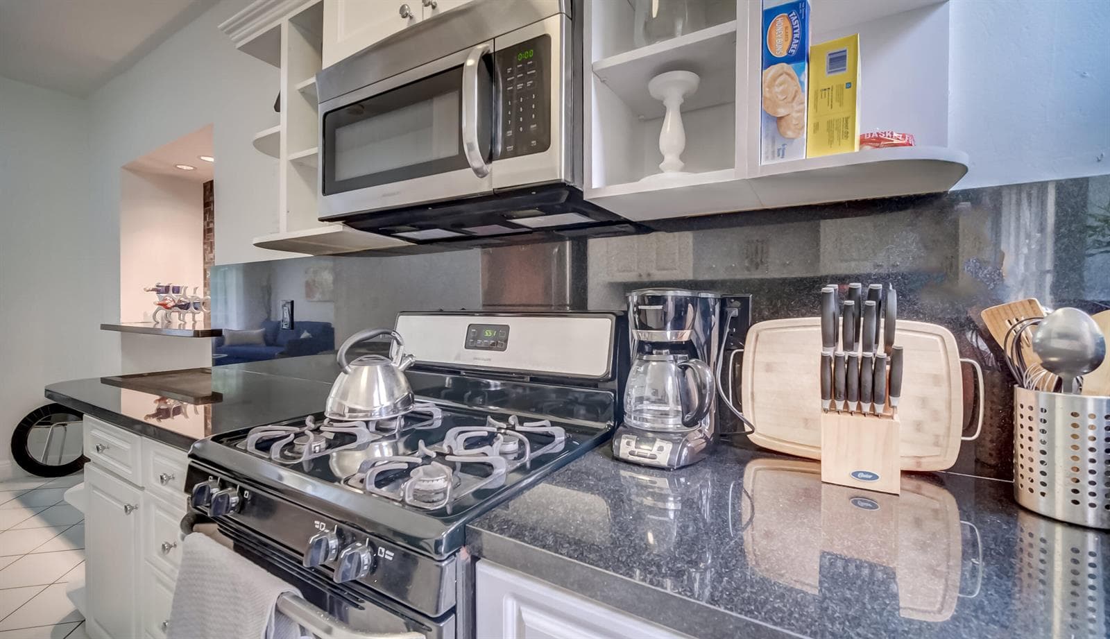 Microwave-Oven-Gas Stove
