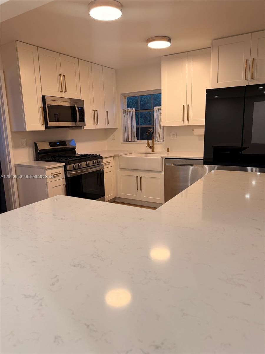 18608 SW 93rd Pl photo 23