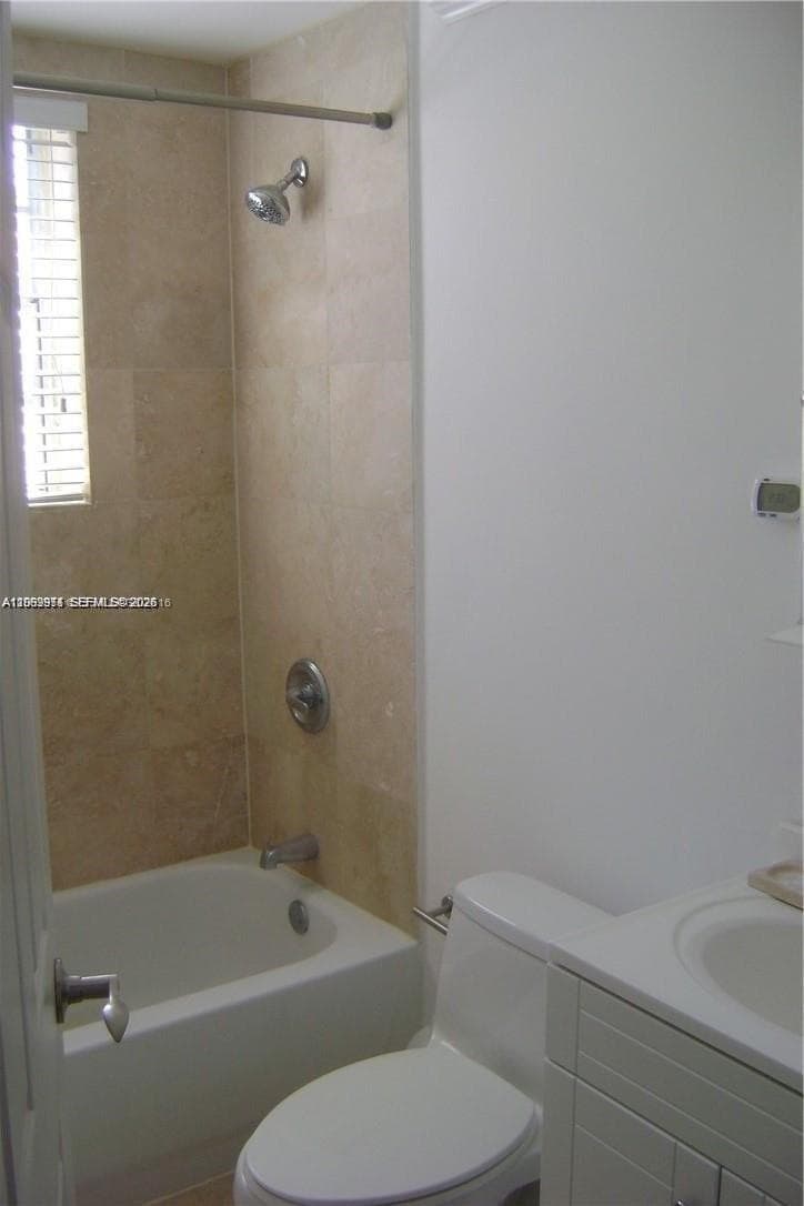 PINE TREE PLACE CONDO · #201 in Miami Beach - Photo 16
