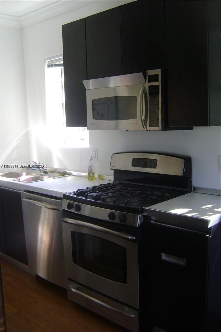 PINE TREE PLACE CONDO · #201 in Miami Beach - Photo 9