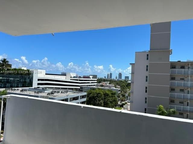 LINCOLN WEST TOWERS CONDO · #905 in Miami Beach - Photo 1