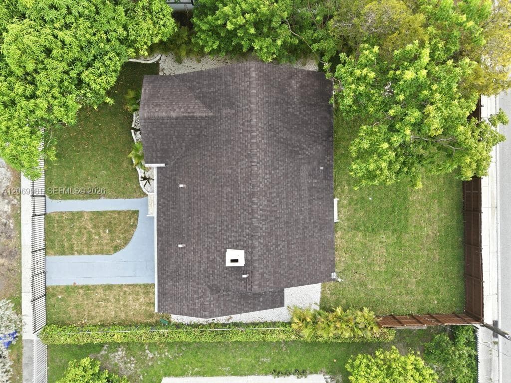 4122 NW 11th Pl photo 34