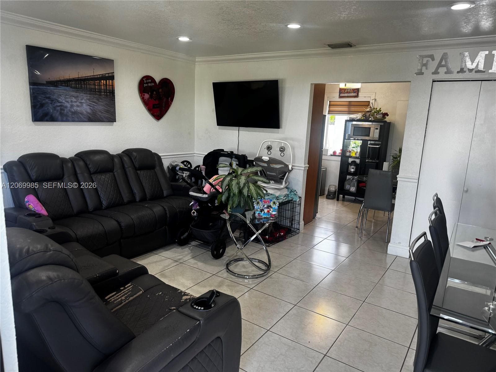 15200 Railroad Dr photo 1
