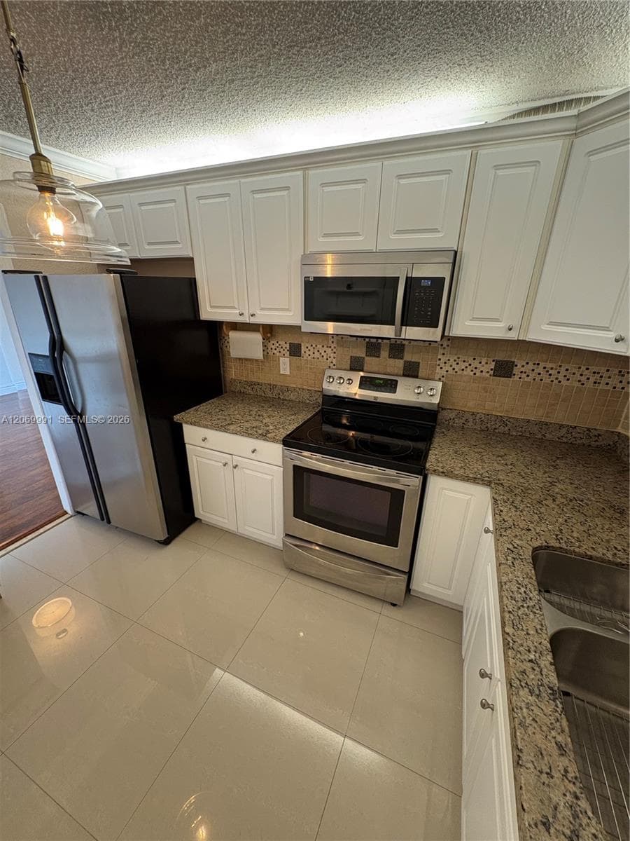 GOLDEN SAILS CONDO · #F2 in Hallandale Beach - Photo 2