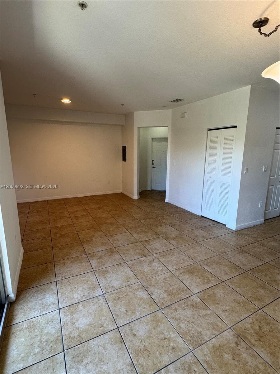 CORONADO AT DORAL III · #208 in Doral - Photo 12