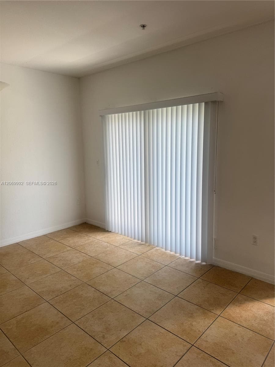 CORONADO AT DORAL III · #208 in Doral - Photo 7