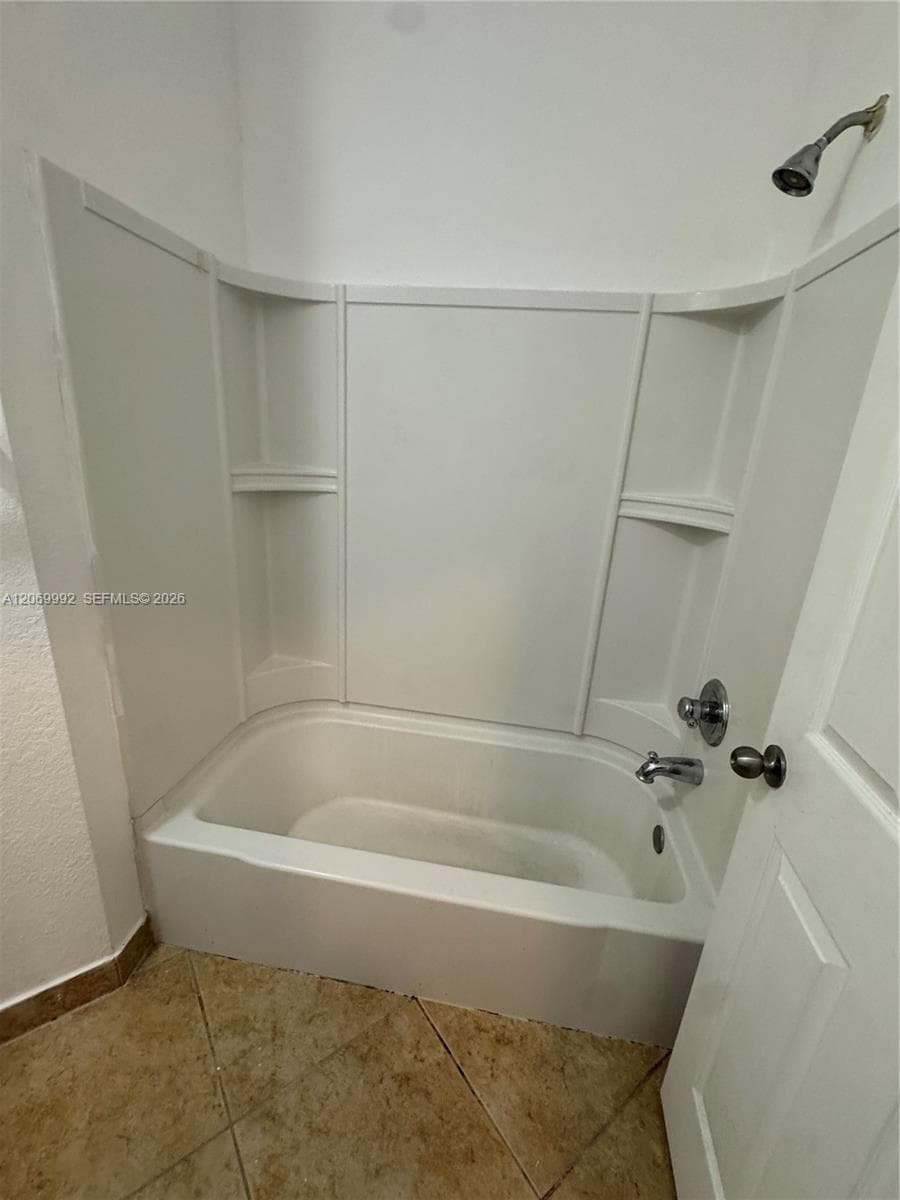 CORONADO AT DORAL III · #208 in Doral - Photo 30