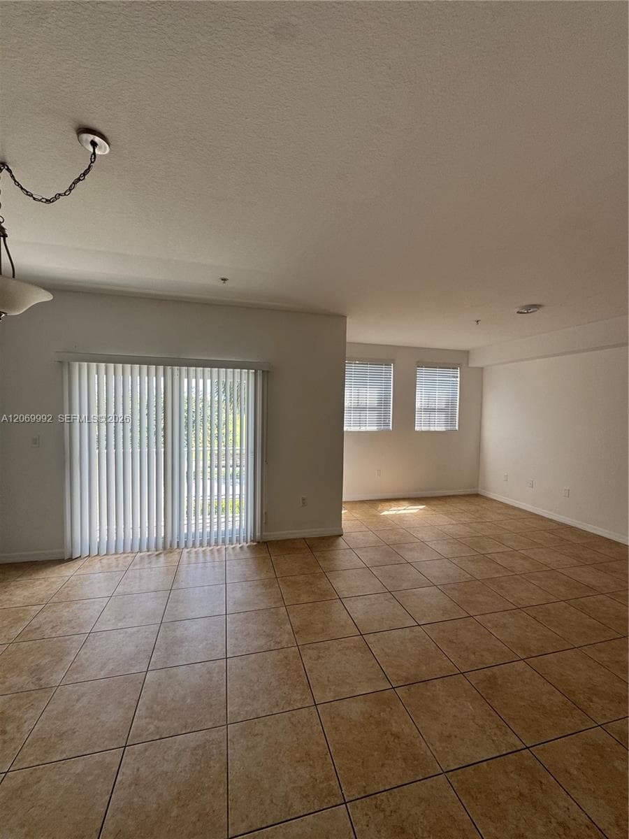 CORONADO AT DORAL III · #208 in Doral - Photo 10