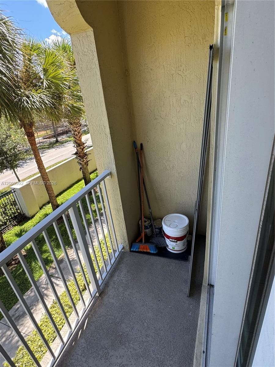 CORONADO AT DORAL III · #208 in Doral - Photo 33