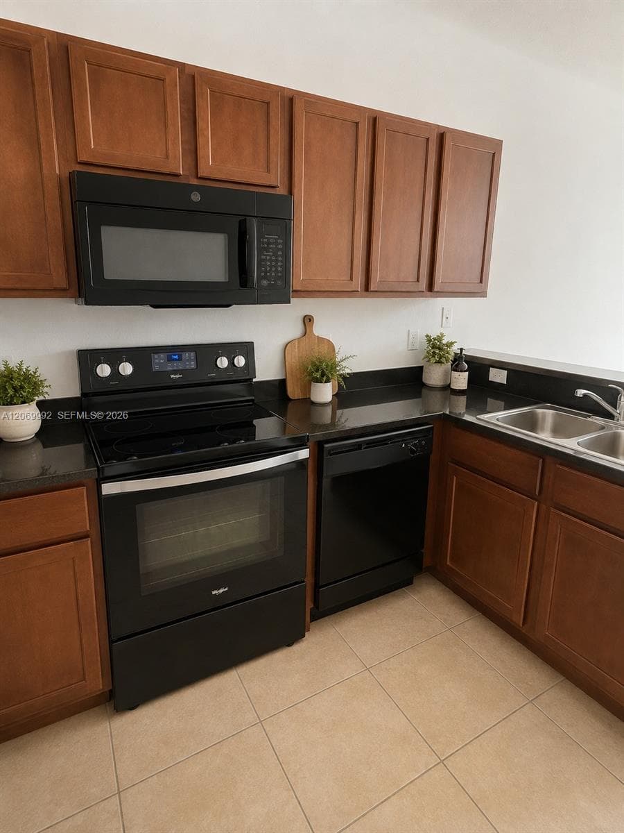 CORONADO AT DORAL III · #208 in Doral - Photo 4
