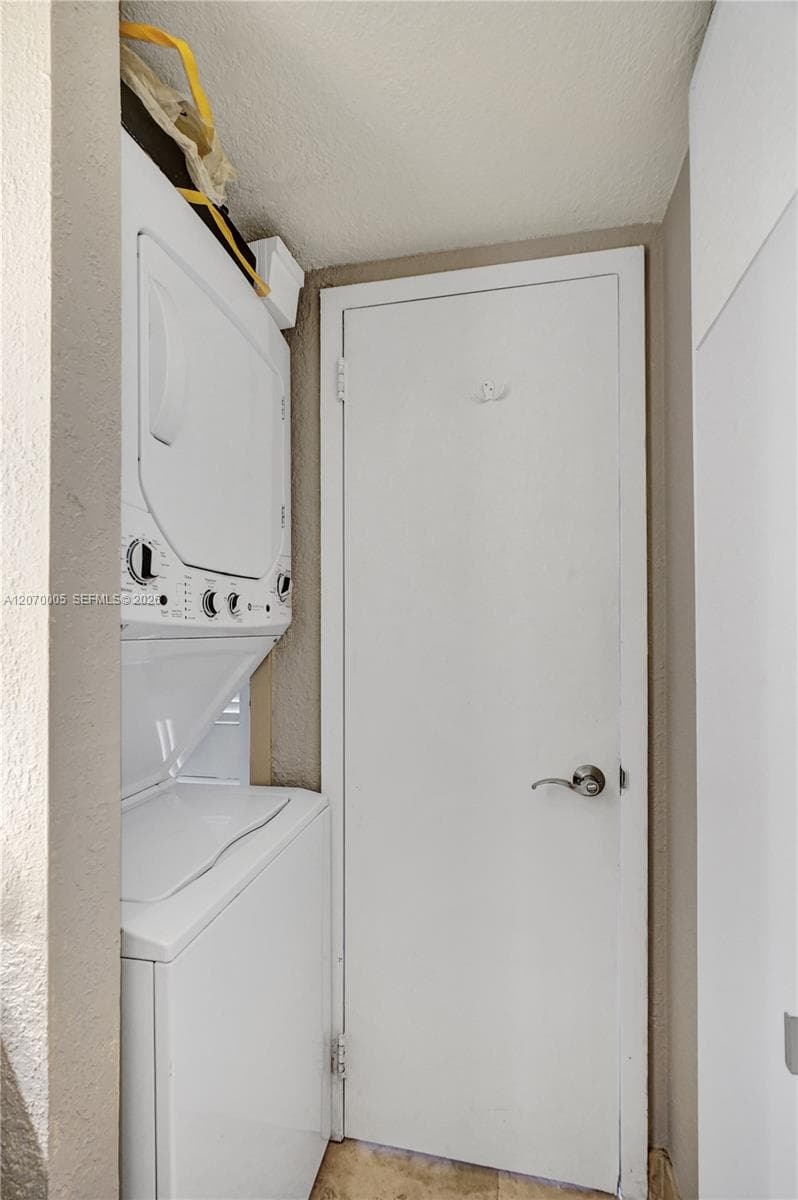Parker Plaza · #512 in Hallandale Beach - Photo 23