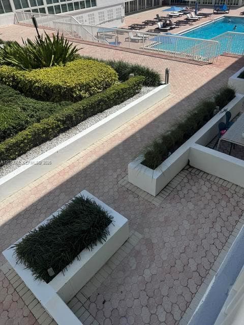 Carriage House Condo · #144 in Miami Beach - Photo 27