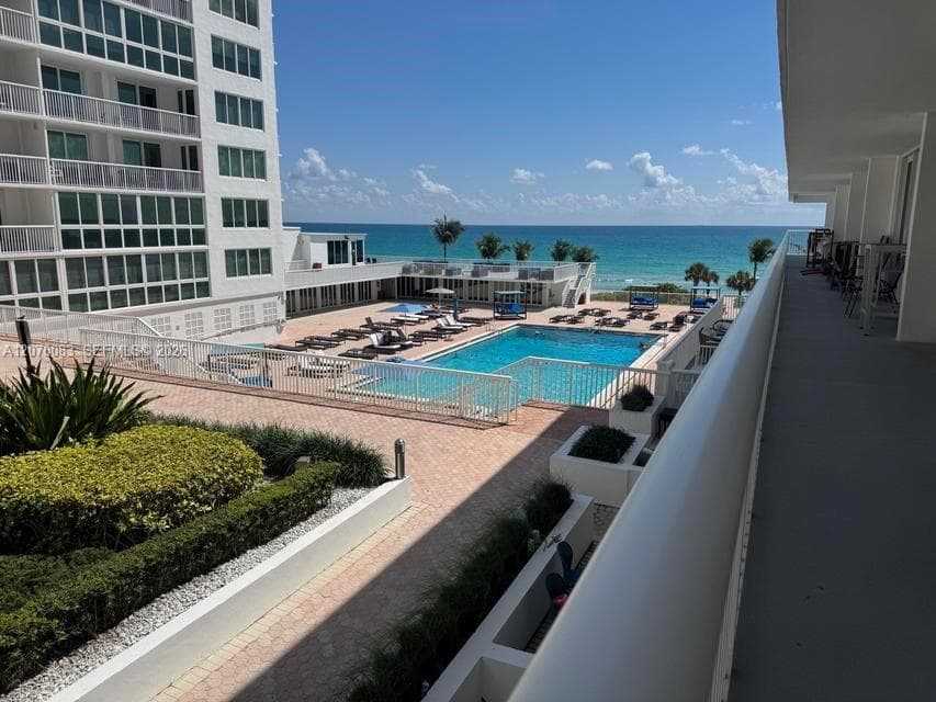 Carriage House Condo · #144 in Miami Beach - Photo 37